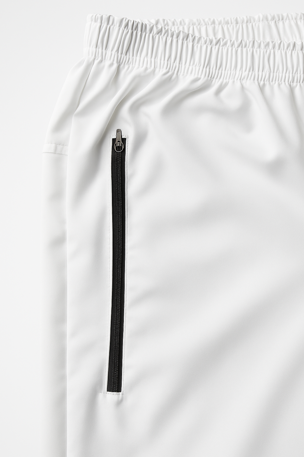 Short RN lines con cierres, dry fit y logo de gamuza|color blanco